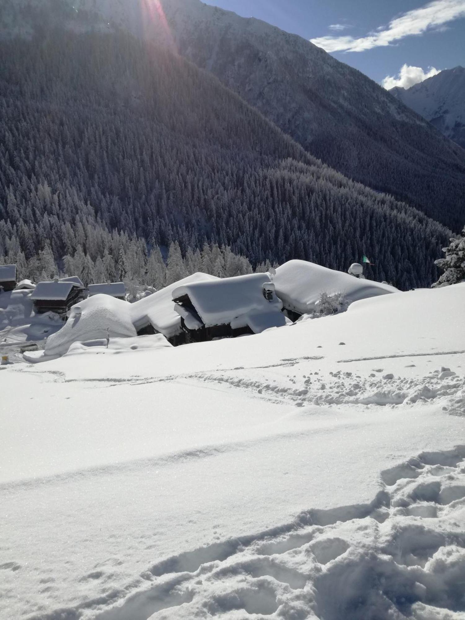 Hotel Rifugio Vieux Crest Champoluc Exteriér fotografie